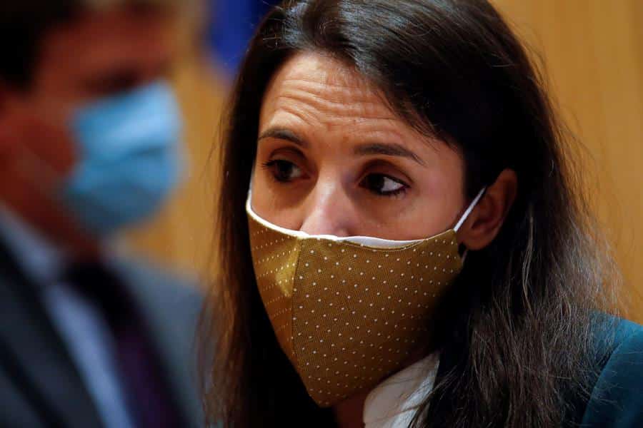 Irene Montero ve "muy difícil" separar "los casos de corrupción de la familia Borbón"