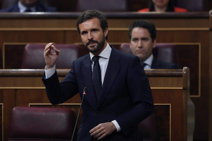 Casado denuncia que Sánchez "monte una dirección general para su mejor amigo" y recuerda cuando pedía acabar con enchufismo