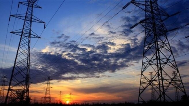 Torres de electricidad, que se ha desplomado más que en el confinamiento Torres de electricidad en España