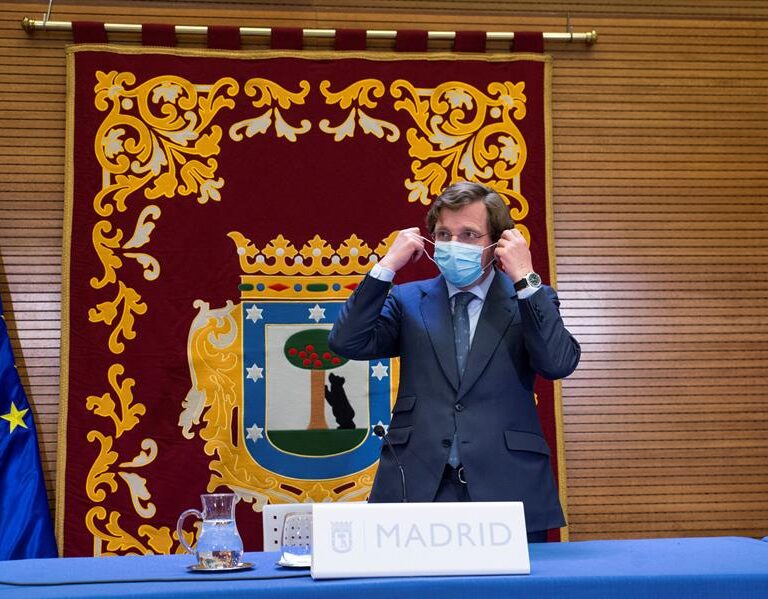 Almeida pide a los vecinos del sur de Madrid que salgan solo a lo "imprescindible"