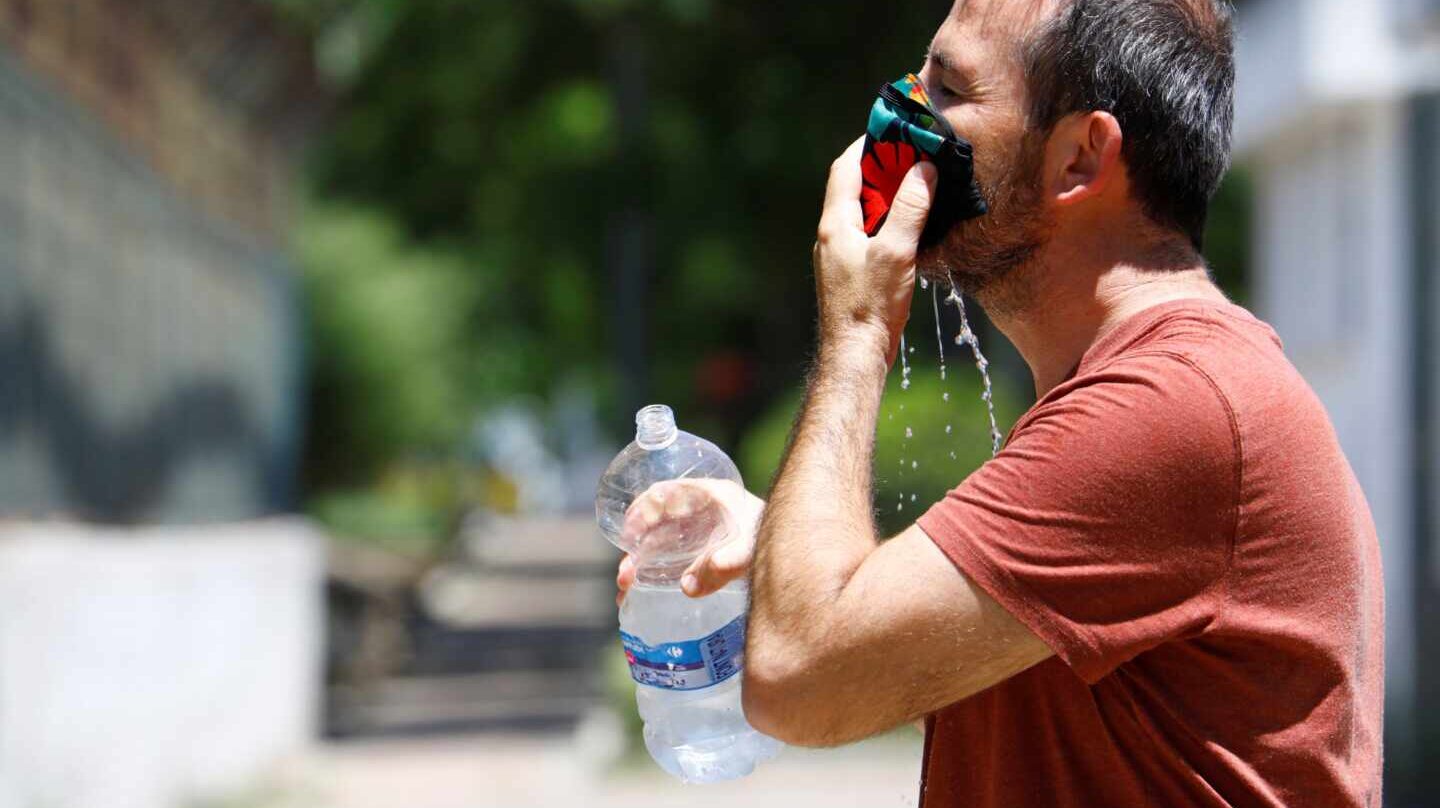 Mascarillas a 40 grados: "Peor es asfixiarse en una UCI"