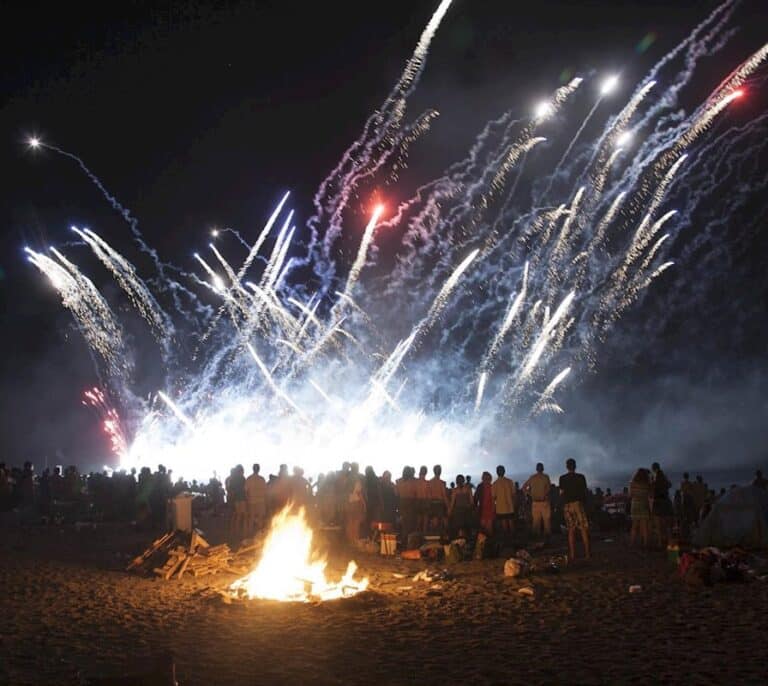 Playas cerradas y hogueras prohibidas: suspenden la celebración de San Juan
