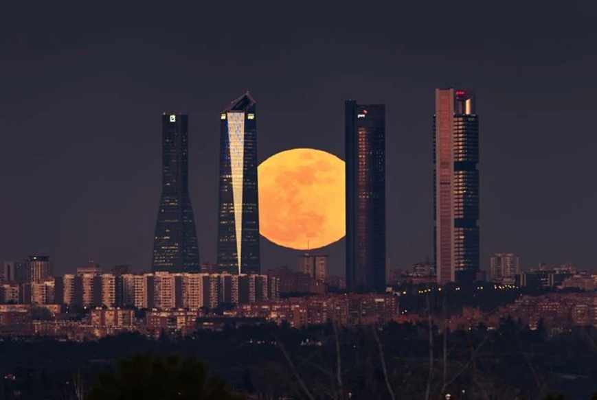 Mañana tendrá lugar un eclipse penumbral que podrá observarse en España
