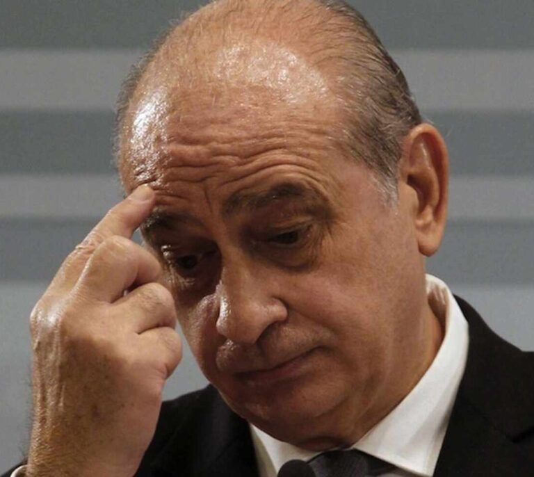 "Si Rubalcaba hubiera visto la indecencia que han hecho con Pérez de los Cobos, habría alzado la voz"