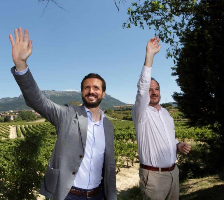 Casado advierte contra las recetas de Sánchez: "Paro, impuestos y despilfarro"