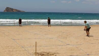 Las playas de Benidorm vuelven con un aspecto irreconocible