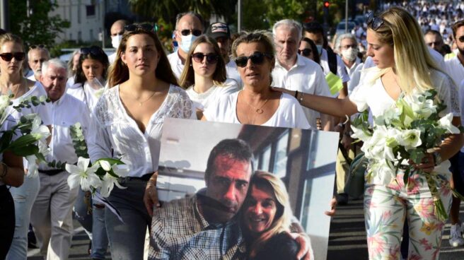 Muere un conductor francés de autobús tras recibir una paliza de un grupo al que no dejó subir sin mascarilla