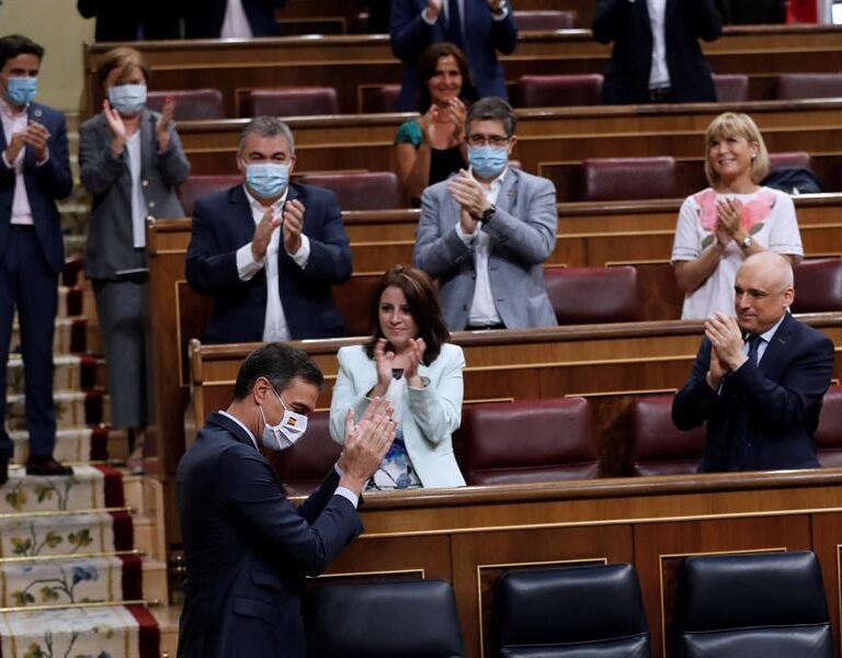 Sánchez a Casado: "Su aportación en la crisis ha sido inexistente"