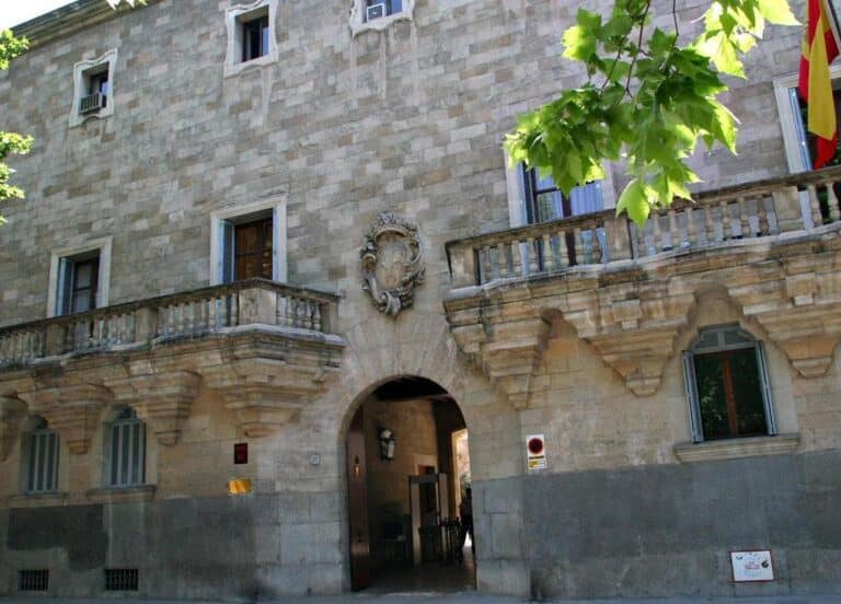 La Fiscalía pide 6 años de cárcel para un padre por presuntos abusos sexuales a su hija cuando tenía 3 años
