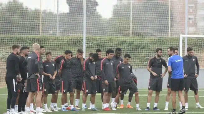 El Sevilla vuelve a los entrenamientos tras los negativos de sus jugadores en los últimos test
