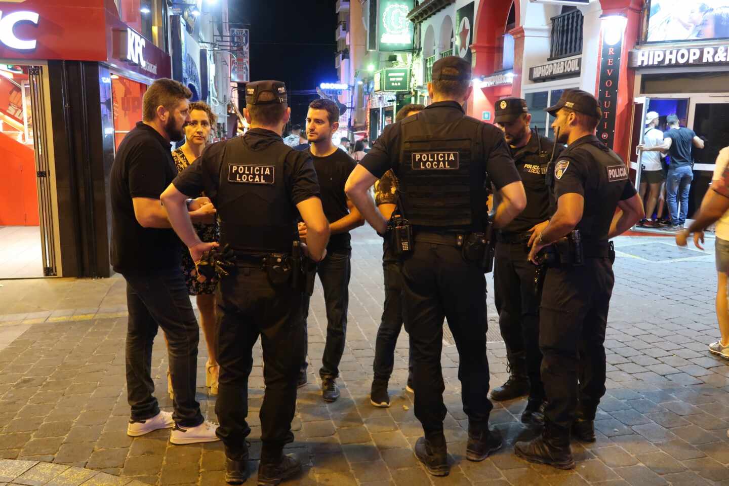 La policía irrumpe una fiesta de 100 personas en Ibiza