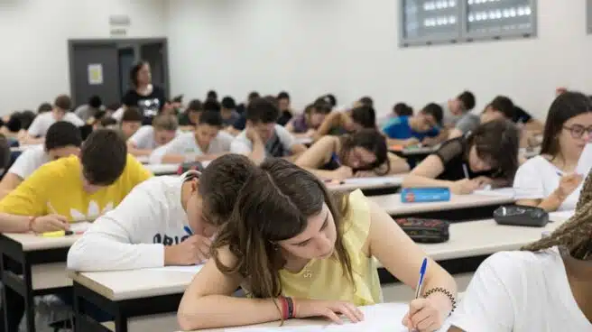 Más de 41.000 alumnos se presentan desde hoy a las pruebas de la EvAU en Madrid, un 22% más que en 2019