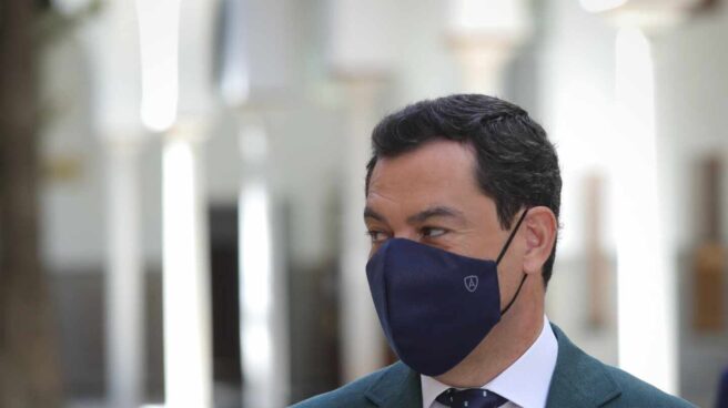 Juanma Moreno propondrá el lunes que sea obligatorio el uso de la mascarilla en Andalucía