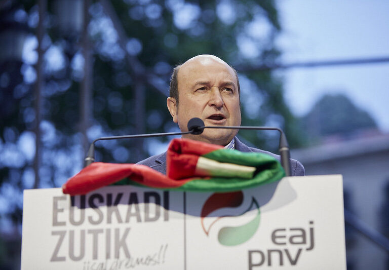 El PNV a Sánchez: "Nos falta al respeto con el techo de gasto vasco. Arrieros somos"