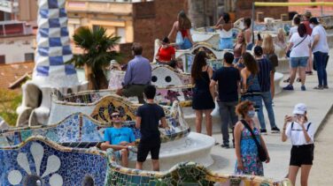 Tras días de descensos, la curva de contagios vuelve a mirar hacia arriba en Cataluña