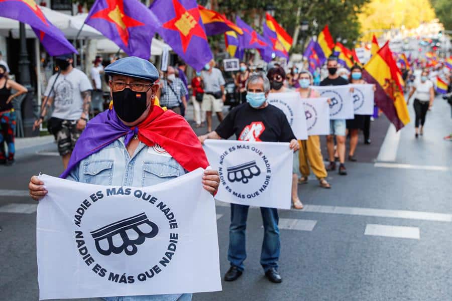 Una marcha reivindica la república en Madrid contra una monarquía "corrupta"