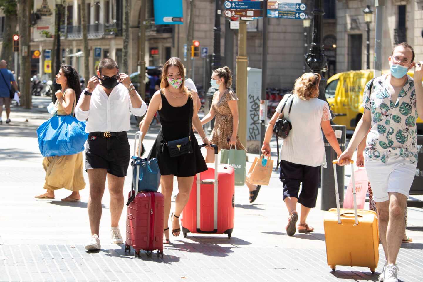 Los ERTE siguen pesando en el turismo: hoteles y aerolíneas recuperan menos del 20% del empleo