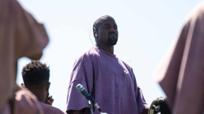 Kanye West durante una actuación en Coachella Kanye West durante una actuación en Coachella