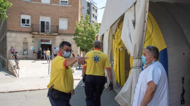 El hospital de Lleida deriva enfermos graves a Barcelona para hacer espacio en las UCI