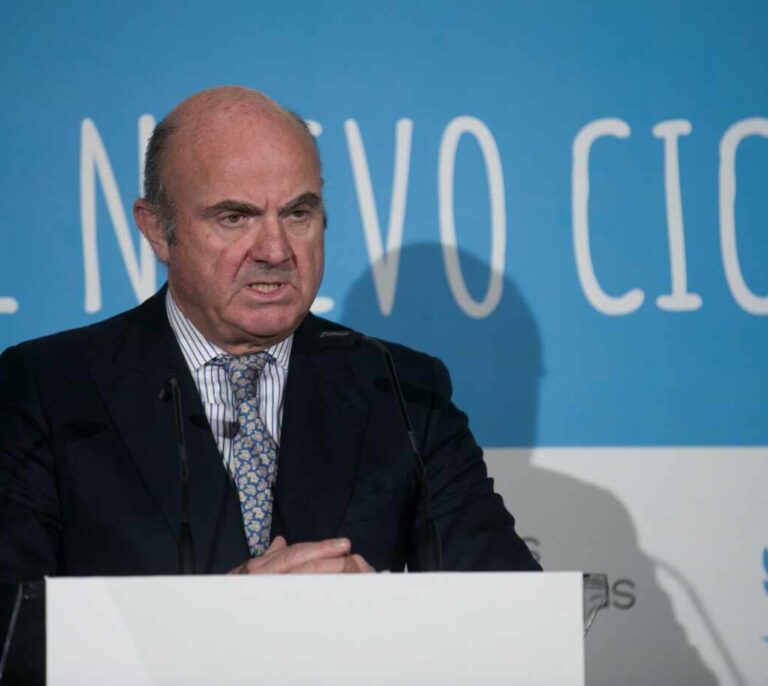 Guindos revela la existencia de países donde “hay una demanda al alza” en los pagos en efectivo