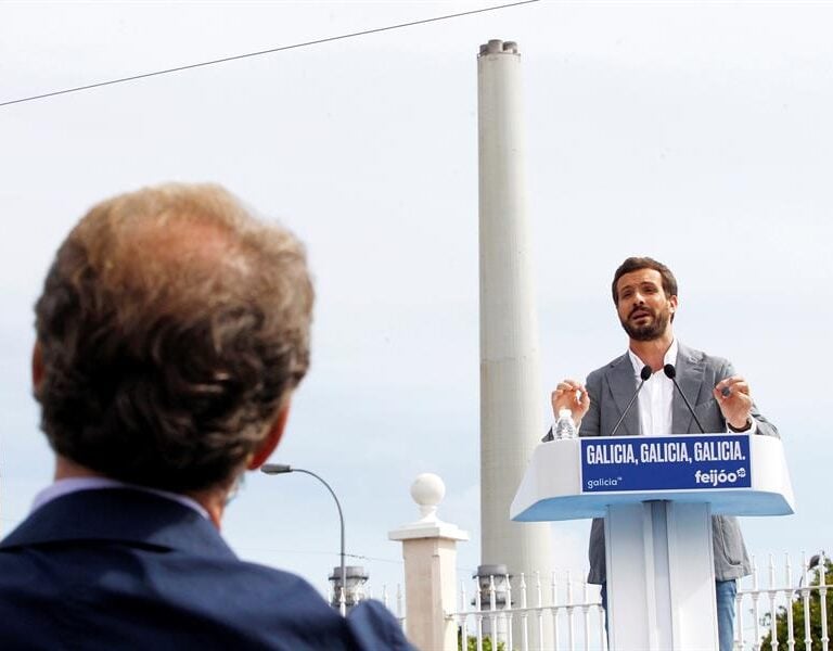 Casado dice ahora que el modelo para "llegar a Moncloa" es el de Feijóo