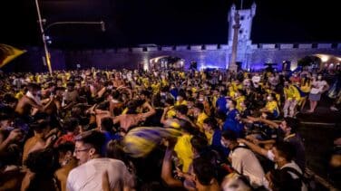 La advertencia de Illa y Simón a los jóvenes: "Hay que divertirse de otra manera"