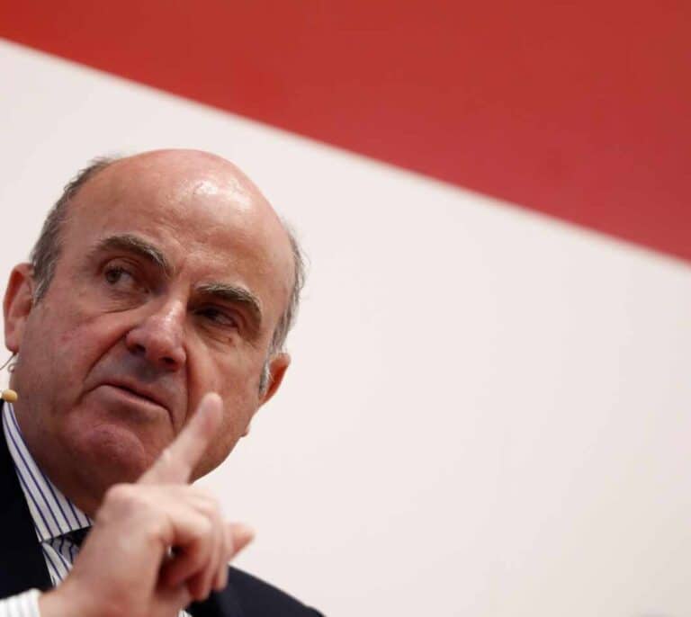 Guindos: "Tardaremos dos años en recuperar el PIB que había antes del Covid"