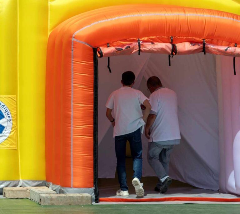 Cataluña registra 816 nuevos contagios, más de 400 en el área metropolitana de Barcelona