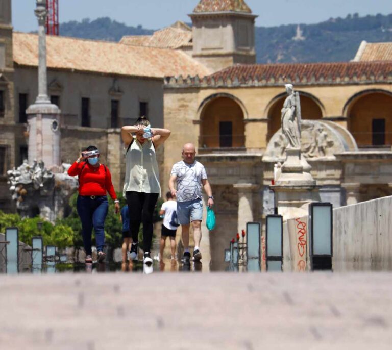 Andalucía confirma ya 91 contagios tras la fiesta de graduación de Córdoba