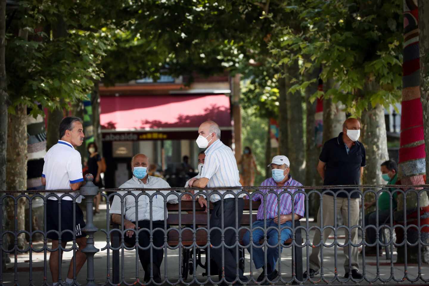 El País Vasco da marcha atrás y limita las visitas a las residencias