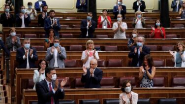 Sánchez se da un baño de realidad: triunfo en Bruselas, derrota en Madrid