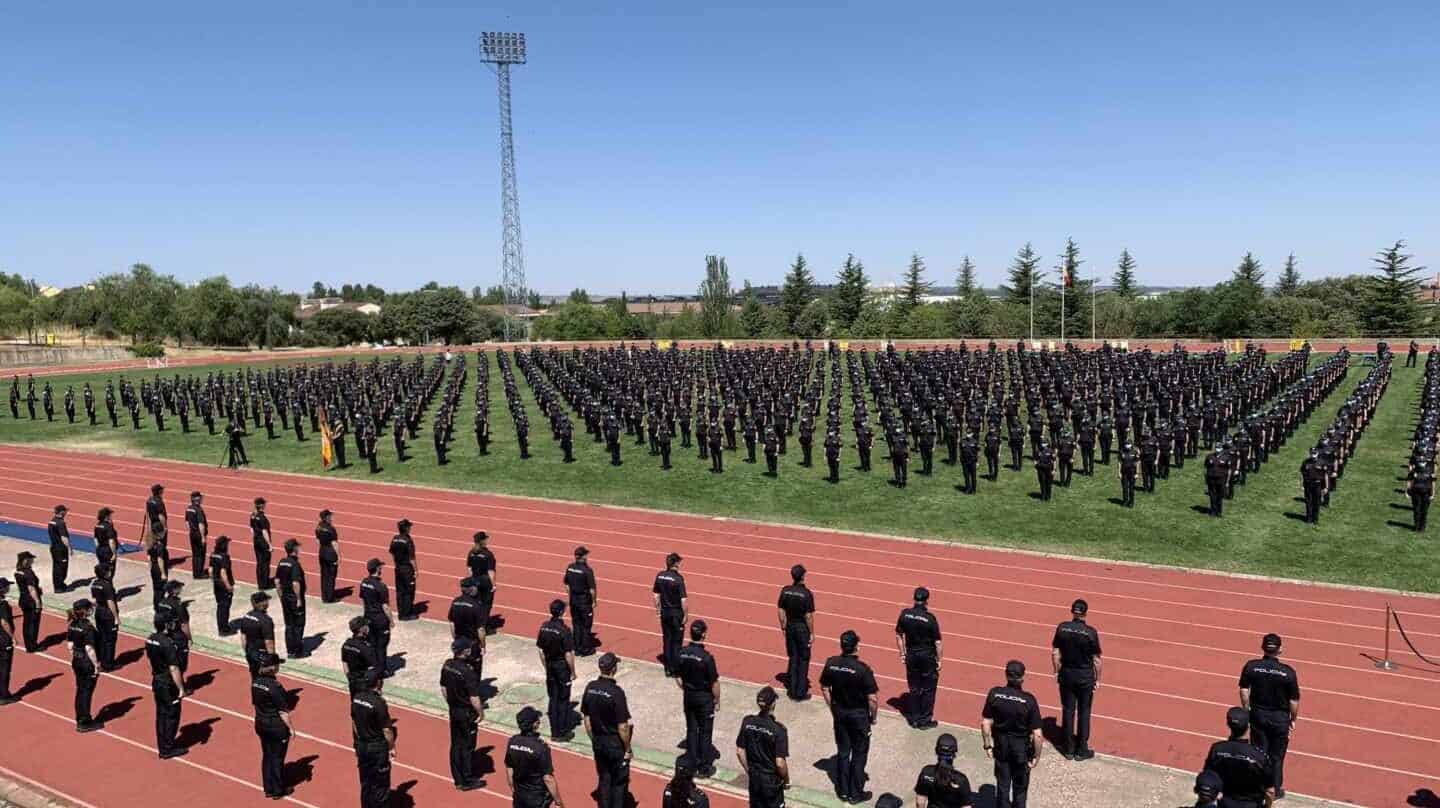 Integrantes de la última promoción de Policía, en la Escuela Nacional de Ávila.