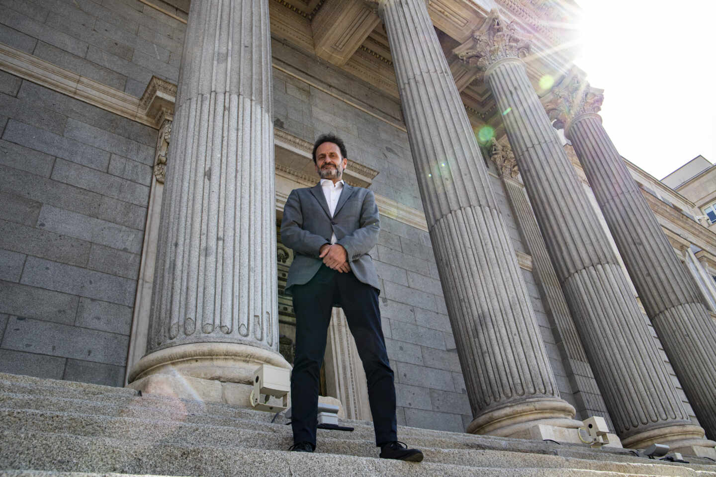 Edmundo Bal, en la escalinata del Congreso de los diputados