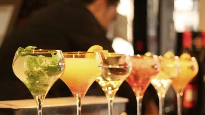 La Comunidad de Madrid permitirá abrir bares de copas y discotecas desde el viernes