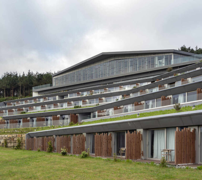 La red de Paradores tendrá que indemnizar a su plantilla por el cierre por Covid