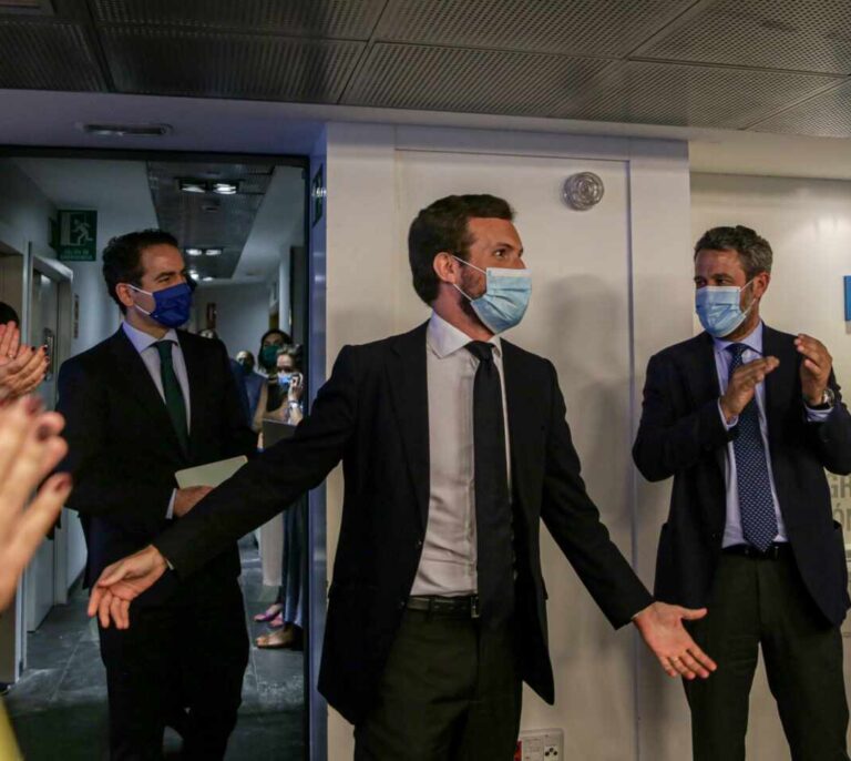 Dos años con más sombras que luces en el PP: el liderazgo de Casado, a examen
