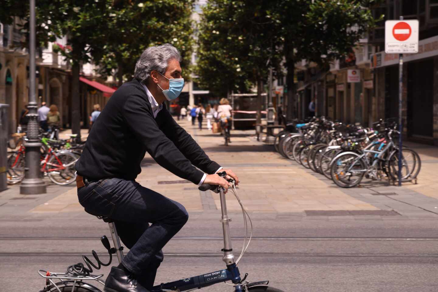 Cómo debes guardar tu mascarilla cuando te la quitas para no correr riesgos