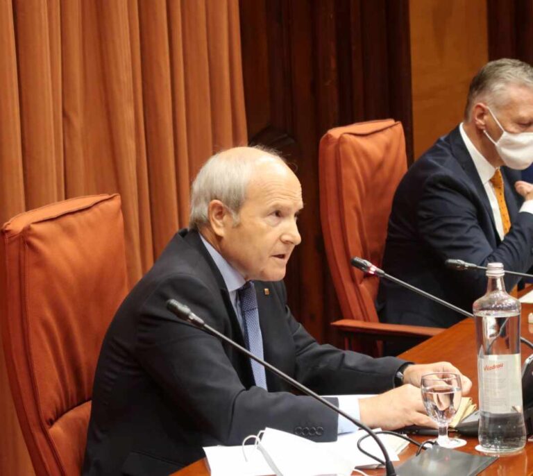 Montilla defiende mantener la oficina de ex presidente pese a fichar por Enagás