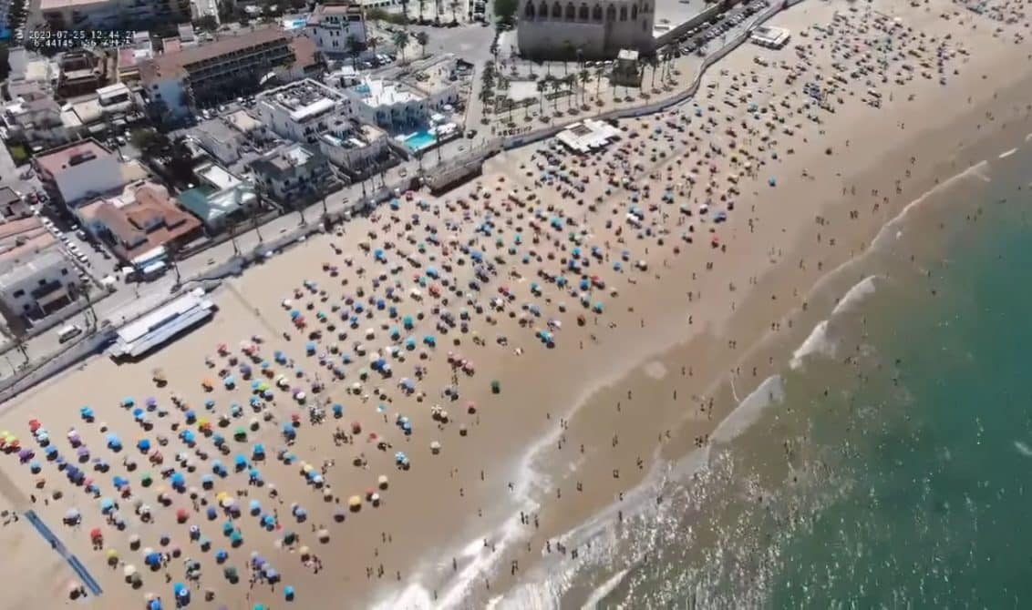 El vídeo de la playa de Chipiona que da la vuelta al mundo para dar ejemplo de distanciamiento social