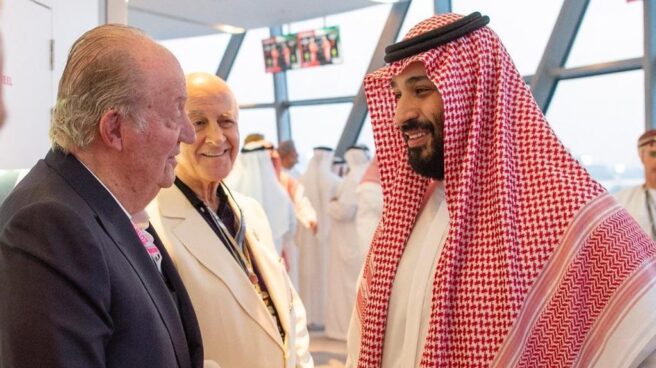 Juan Carlos I con Mohamed bin Salman, príncipe heredero saudí.