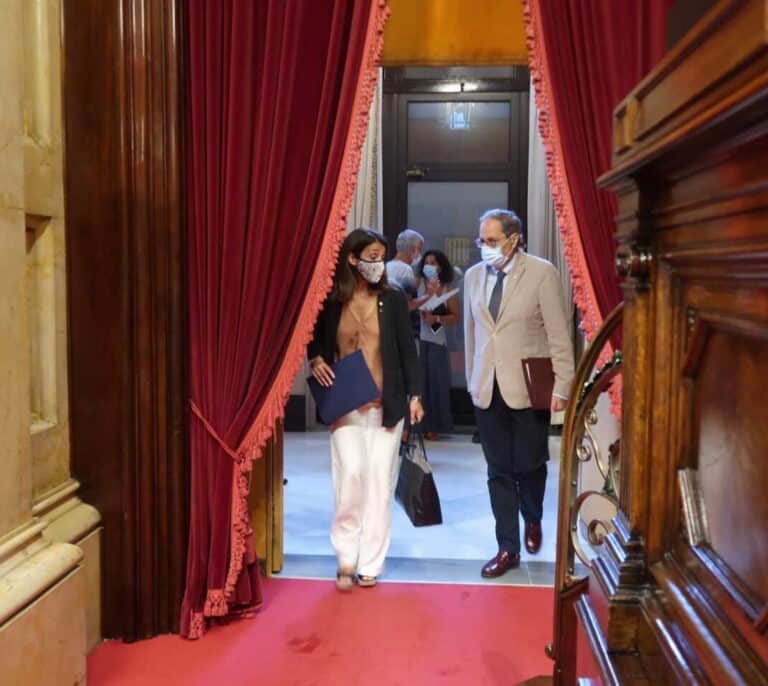 Torra impone el uso obligatorio de la mascarilla en toda Cataluña ante la alarma por el rebrote de Lleida