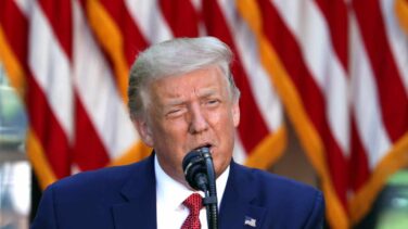 Golpe de Trump a China: suspenderá el trato preferencial a Hong Kong