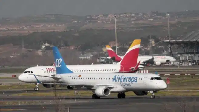 Bruselas investiga si la compra de Air Europa por Iberia afecta a la competencia en España