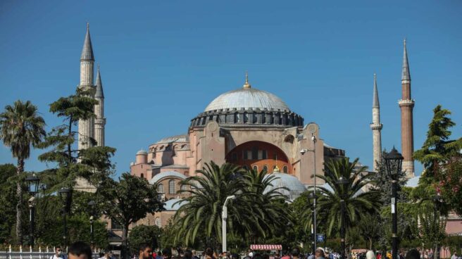Santa Sofía, joya de Estambul, se convierte en mezquita