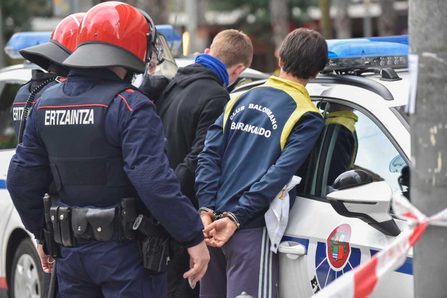 Cinco detenidos y dos heridos en los incidentes del mitin de Vox en Barakaldo