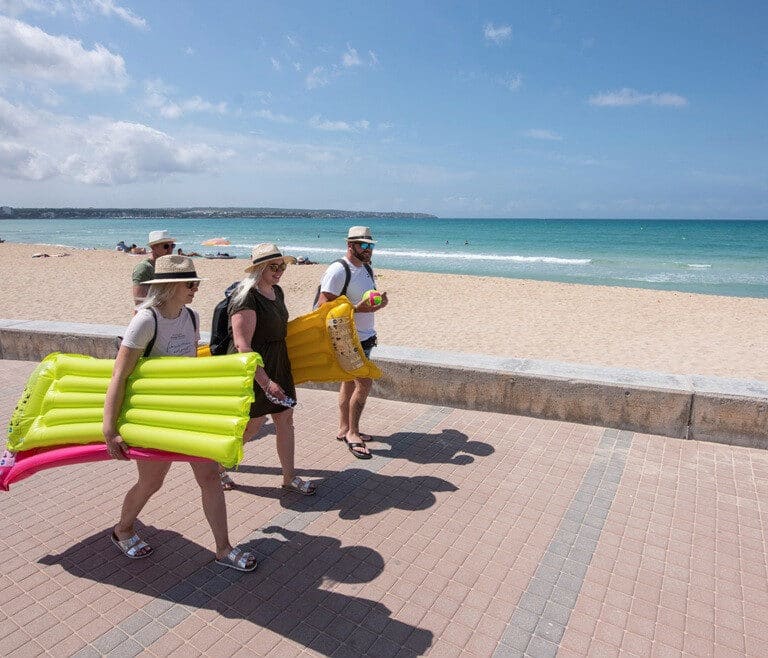 La llegada de turistas extranjeros a España cae un 97,7% en junio por el cierre de fronteras