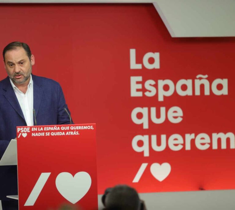 Ábalos: "La foto de Colón es la de un fracaso y la de la vergüenza"