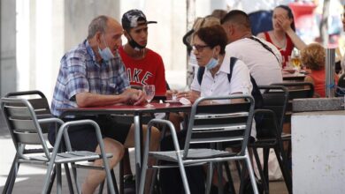 España cuenta ya con 123 brotes: el 45% a causa de reuniones familiares