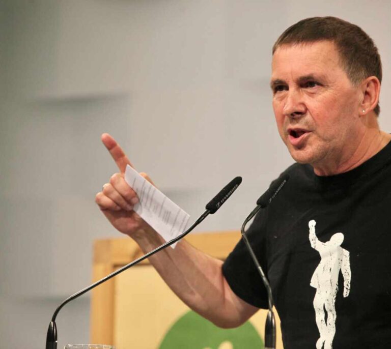 Otegi: "¡Ni nos domaron, ni nos doblaron, ni nos van a domesticar!"