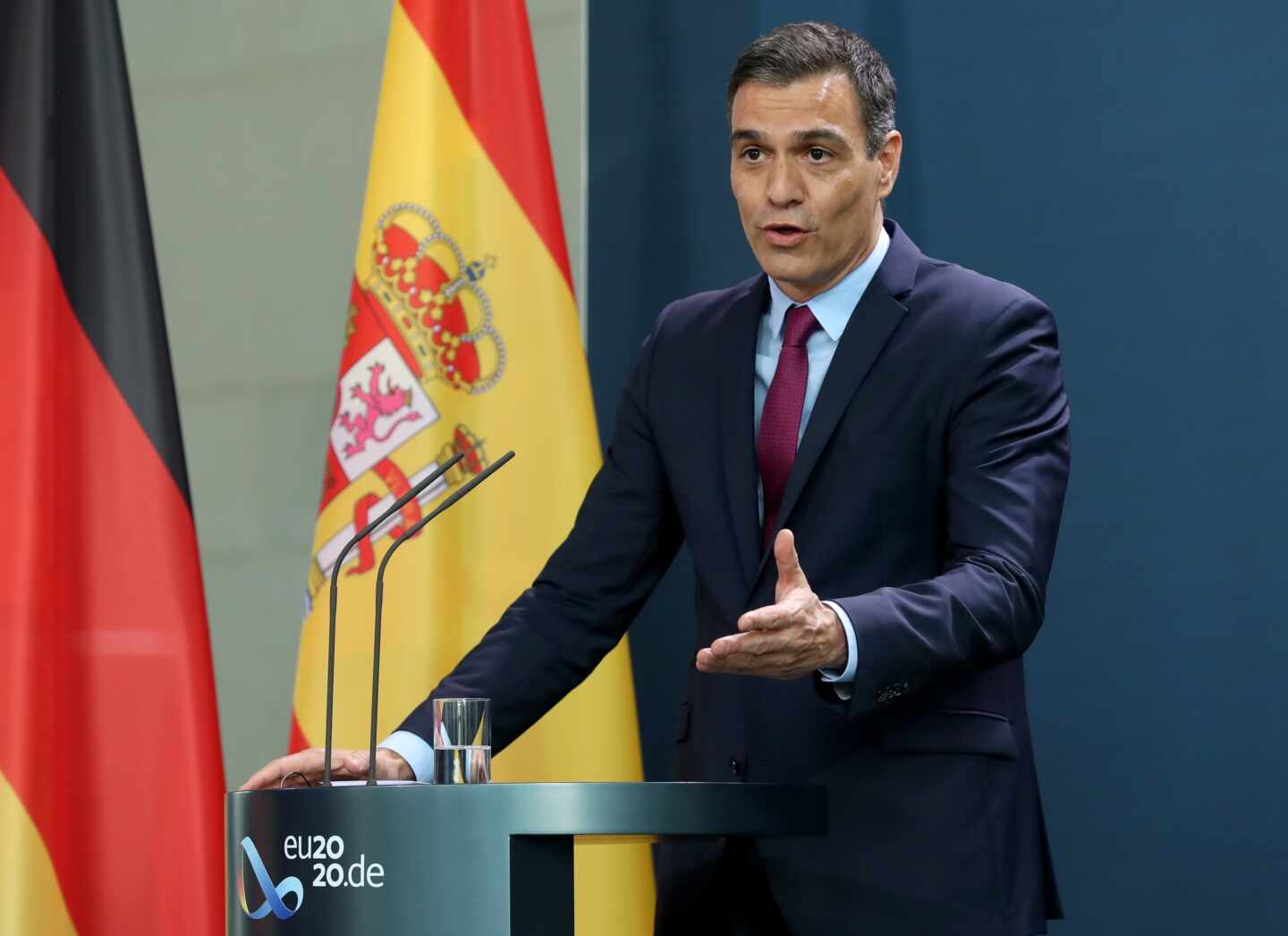 CIS de Tezanos: el PSOE sigue aventajando en 11 puntos al PP